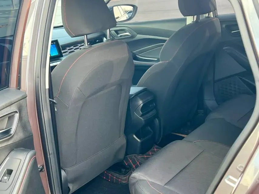 2023 MG 5 1.5L 129HP L4 5MT,autocango,china used car exporter,china ev exporter,chinese used car exporter,chinese used ev exporter