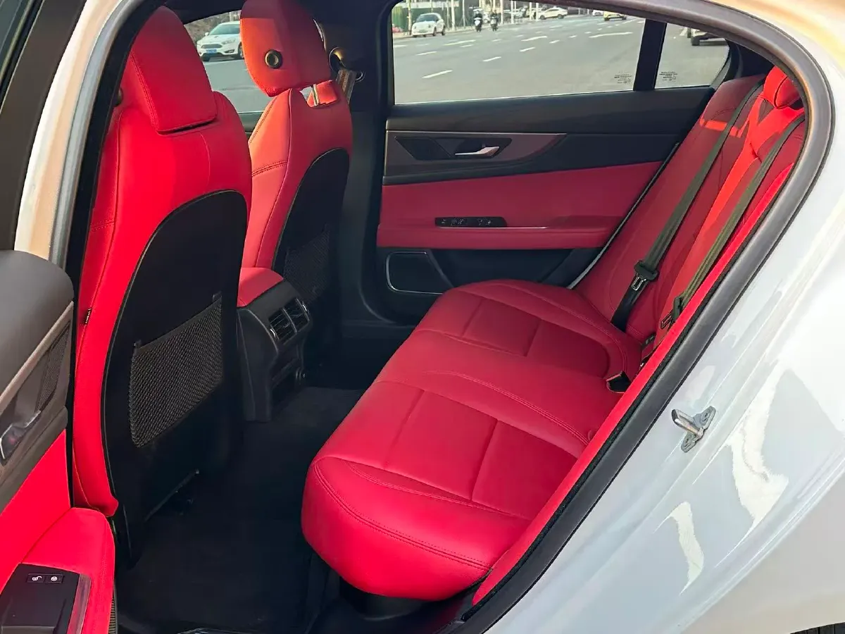 2020 Jaguar XEL 2.0T 200HP L4 8AT,autocango,china used car exporter,china ev exporter,chinese used car exporter,chinese used ev exporter