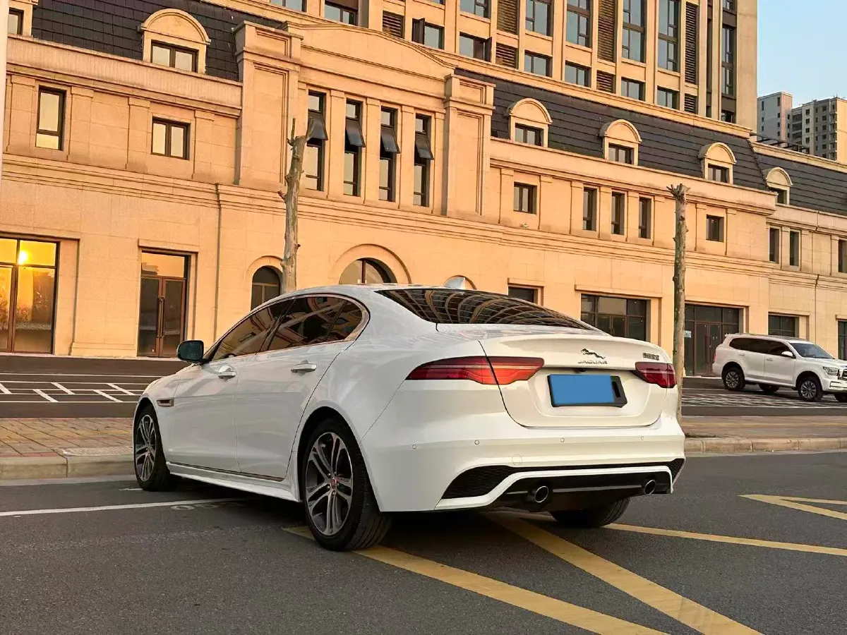 2020 Jaguar XEL 2.0T 200HP L4 8AT,autocango,china used car exporter,china ev exporter,chinese used car exporter,chinese used ev exporter