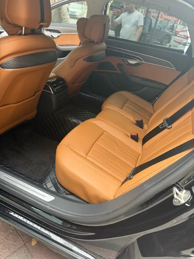 2023 Audi A8 2.0T 265HP L4 8AT,autocango,china used car exporter,china ev exporter,chinese used car exporter,chinese used ev exporter