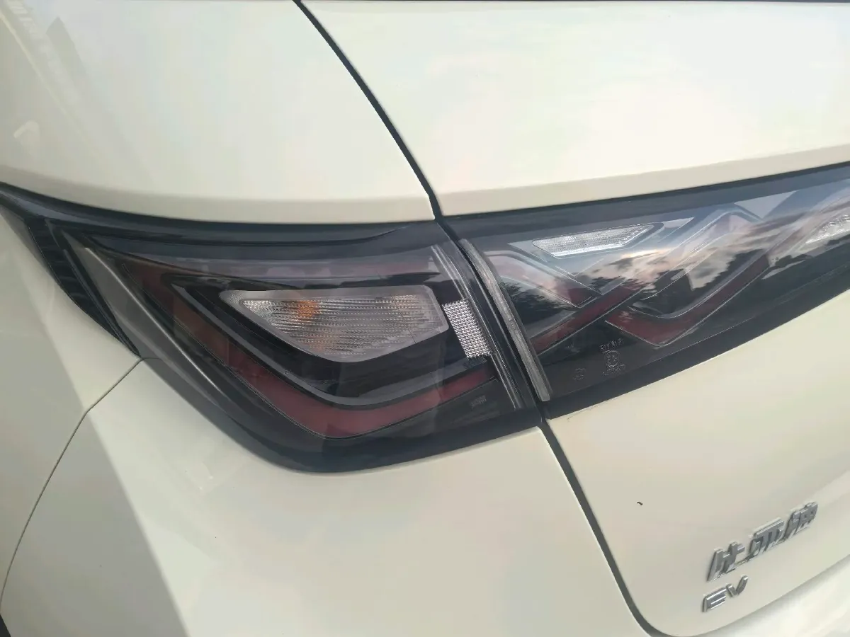 2023 BYD Dolphin BEV 44.928KWH,autocango,china used car exporter,china ev exporter,chinese used car exporter,chinese used ev exporter