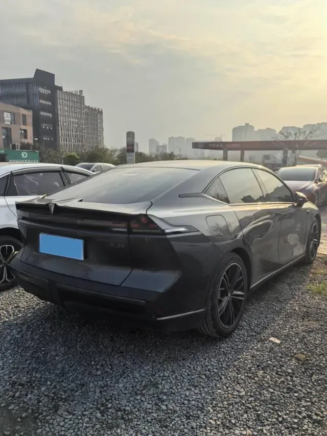 2022 DongFeng Forthing LingZhi EV BEV 68.4KWH,autocango,china used car exporter,china ev exporter,chinese used car exporter,chinese used ev exporter