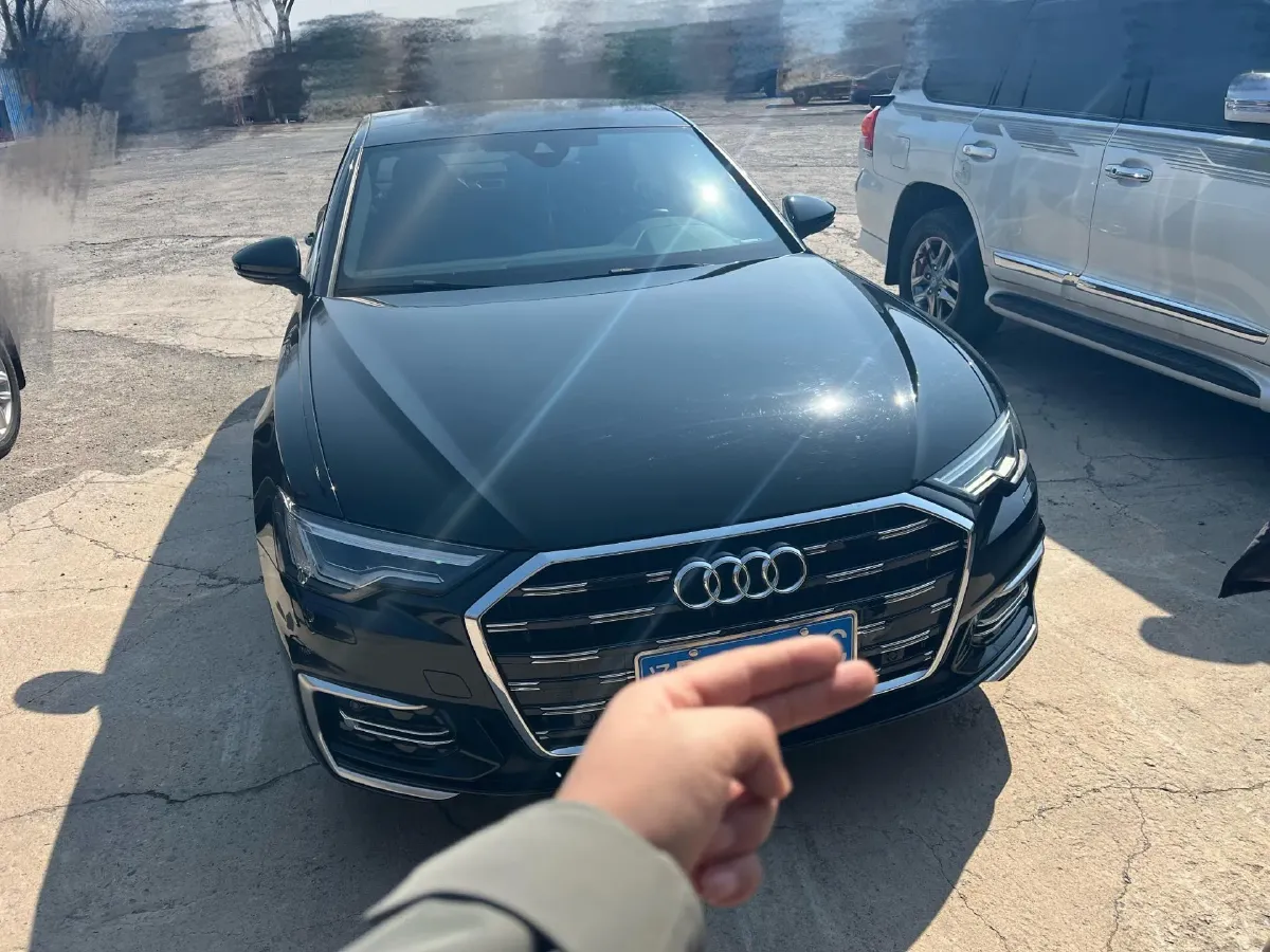 2023 Audi A6L 2.0T 245HP L4 7DCT,autocango,china used car exporter,china ev exporter,chinese used car exporter,chinese used ev exporter