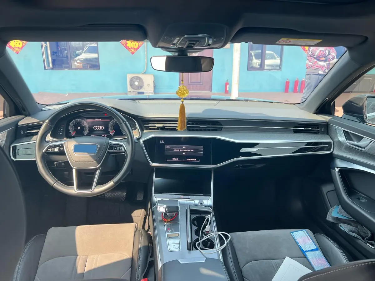 2023 Audi A6L 2.0T 245HP L4 7DCT,autocango,china used car exporter,china ev exporter,chinese used car exporter,chinese used ev exporter