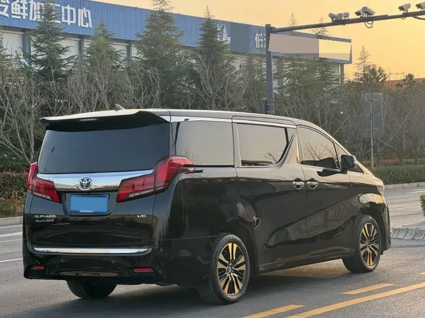 2018 Toyota Alphard 3.5L 301HP V6 8AT,autocango,china used car exporter,china ev exporter,chinese used car exporter,chinese used ev exporter
