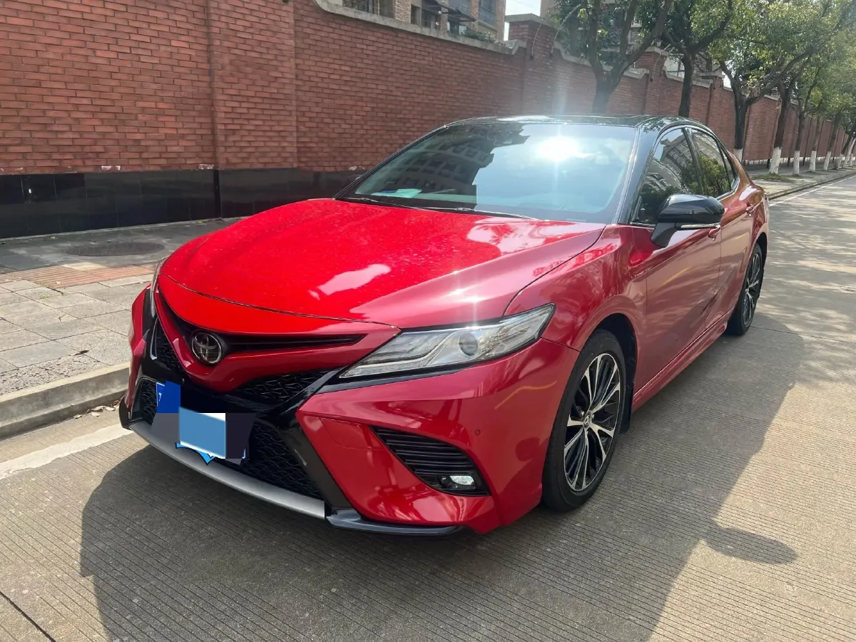 2019 Toyota Camry 2.5L 209HP L4 8AT,autocango,china used car exporter,china ev exporter,chinese used car exporter,chinese used ev exporter