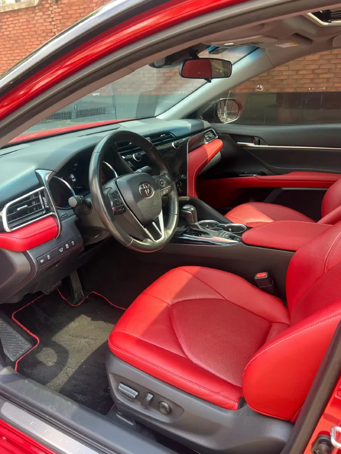 2019 Toyota Camry 2.5L 209HP L4 8AT,autocango,china used car exporter,china ev exporter,chinese used car exporter,chinese used ev exporter