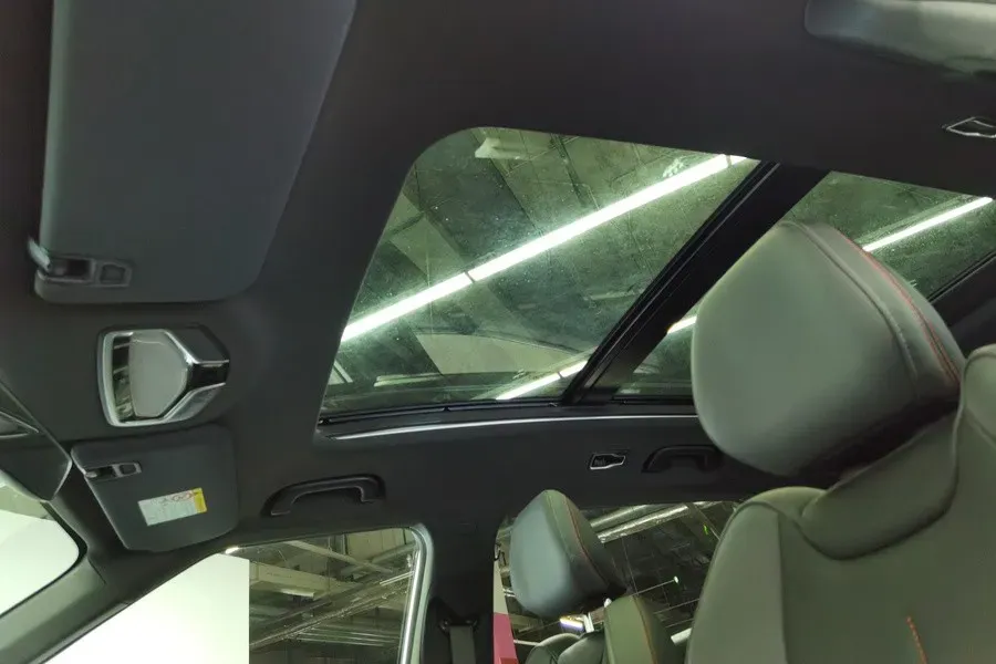 2023 Geely Azkarra 1.5T 181HP L4 7DCT,autocango,china used car exporter,china ev exporter,chinese used car exporter,chinese used ev exporter