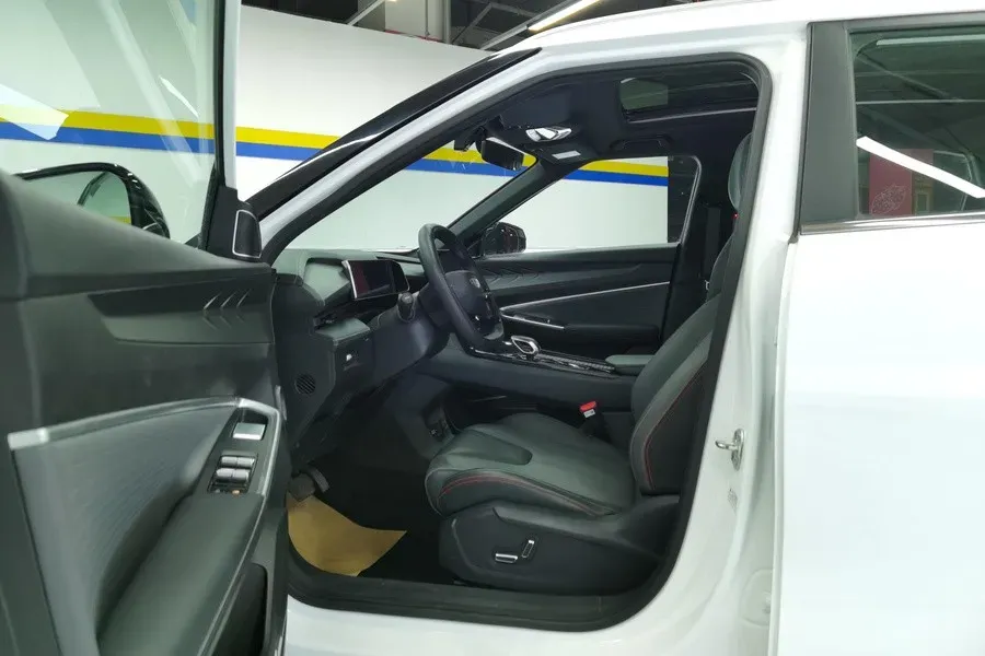 2023 Geely Azkarra 1.5T 181HP L4 7DCT,autocango,china used car exporter,china ev exporter,chinese used car exporter,chinese used ev exporter