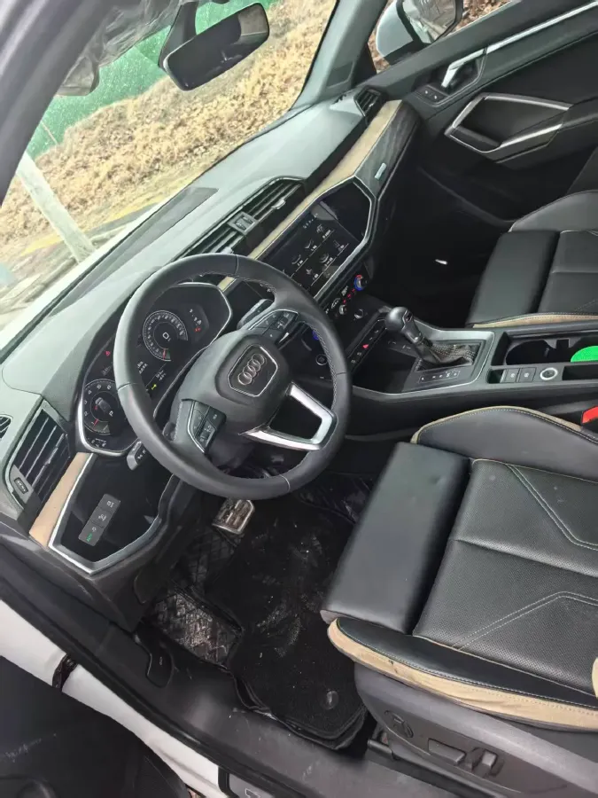 2024 Audi Q3 1.5T 160HP L4 7DCT,autocango,china used car exporter,china ev exporter,chinese used car exporter,chinese used ev exporter