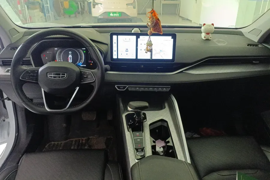 2023 Geely Preface 2.0T 190HP L4 7DCT,autocango,china used car exporter,china ev exporter,chinese used car exporter,chinese used ev exporter