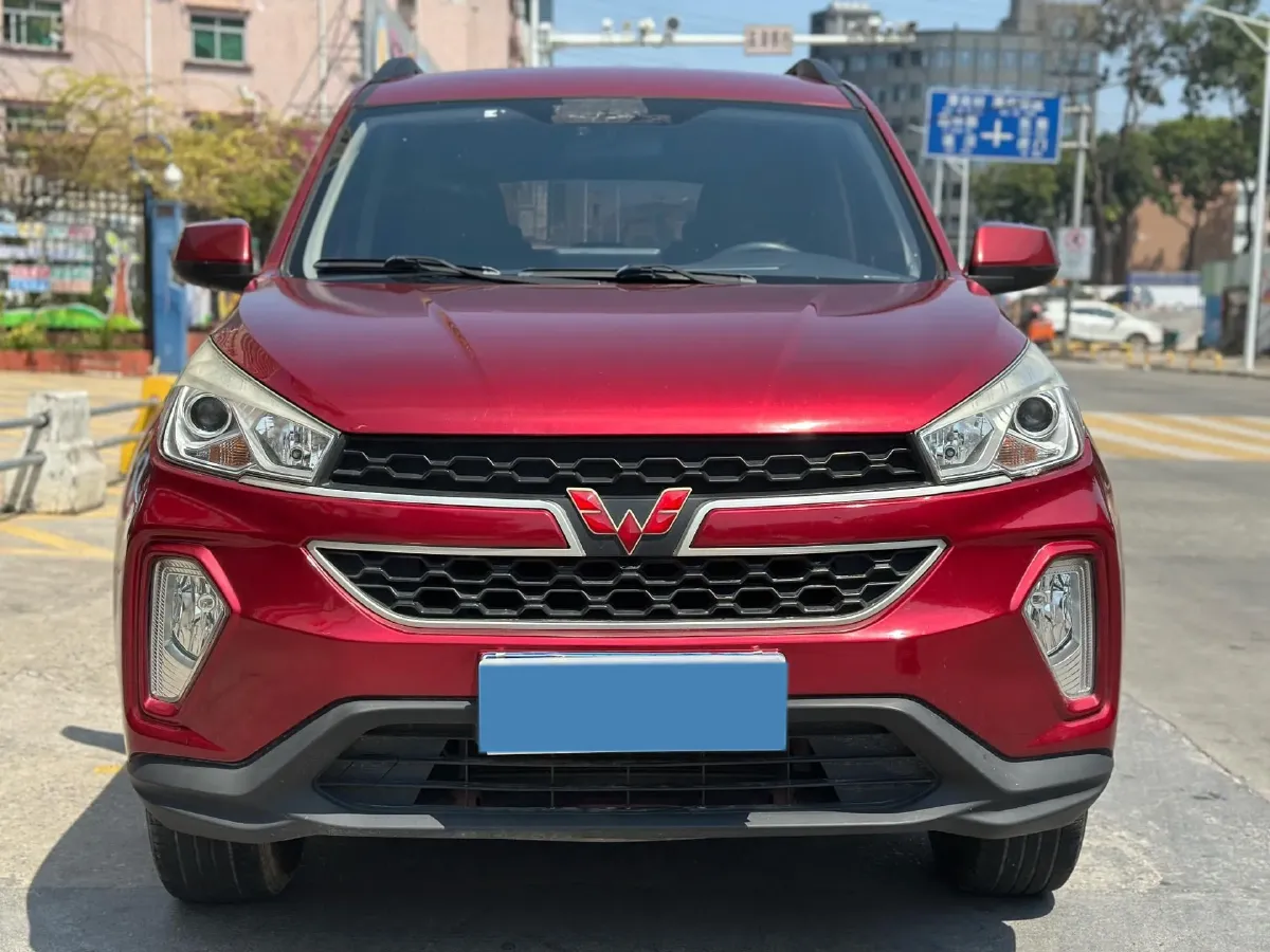2019 WuLing HongGuang S3 1.5L 99HP L4 6MT,autocango,china used car exporter,china ev exporter,chinese used car exporter,chinese used ev exporter
