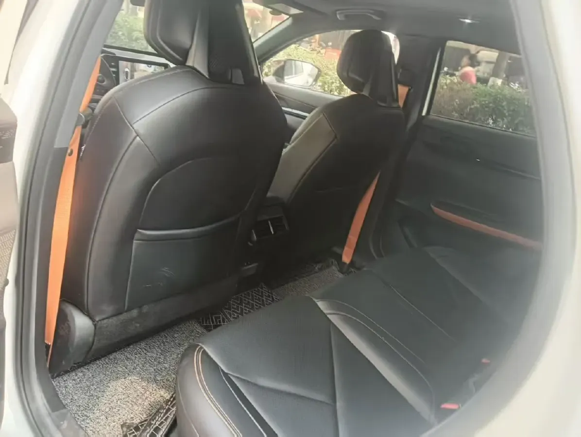 2023 ChangAn UNI-V 1.5T 188HP L4 7DCT,autocango,china used car exporter,china ev exporter,chinese used car exporter,chinese used ev exporter