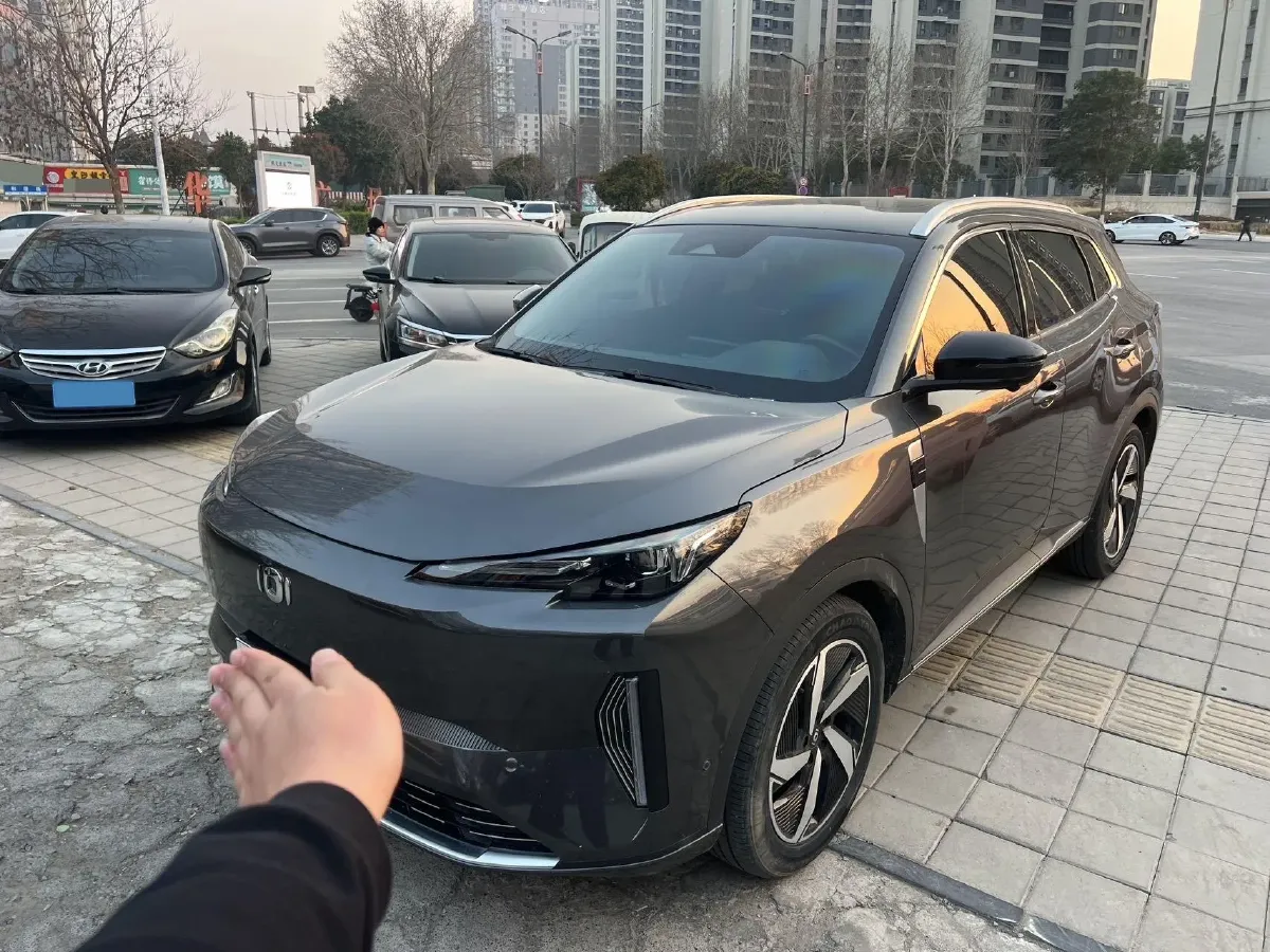 2024 ChangAn QiYuan Q05 Classic 1.5L 110HP L4 E-CVT PHEV 18.4KWH,autocango,china used car exporter,china ev exporter,chinese used car exporter,chinese used ev exporter