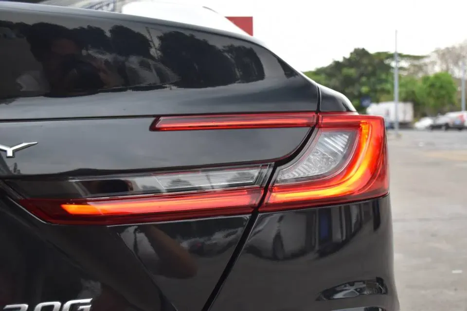 2024 Toyota Camry 2.0L 152HP L4 E-CVT Hybrid,autocango,china used car exporter,china ev exporter,chinese used car exporter,chinese used ev exporter