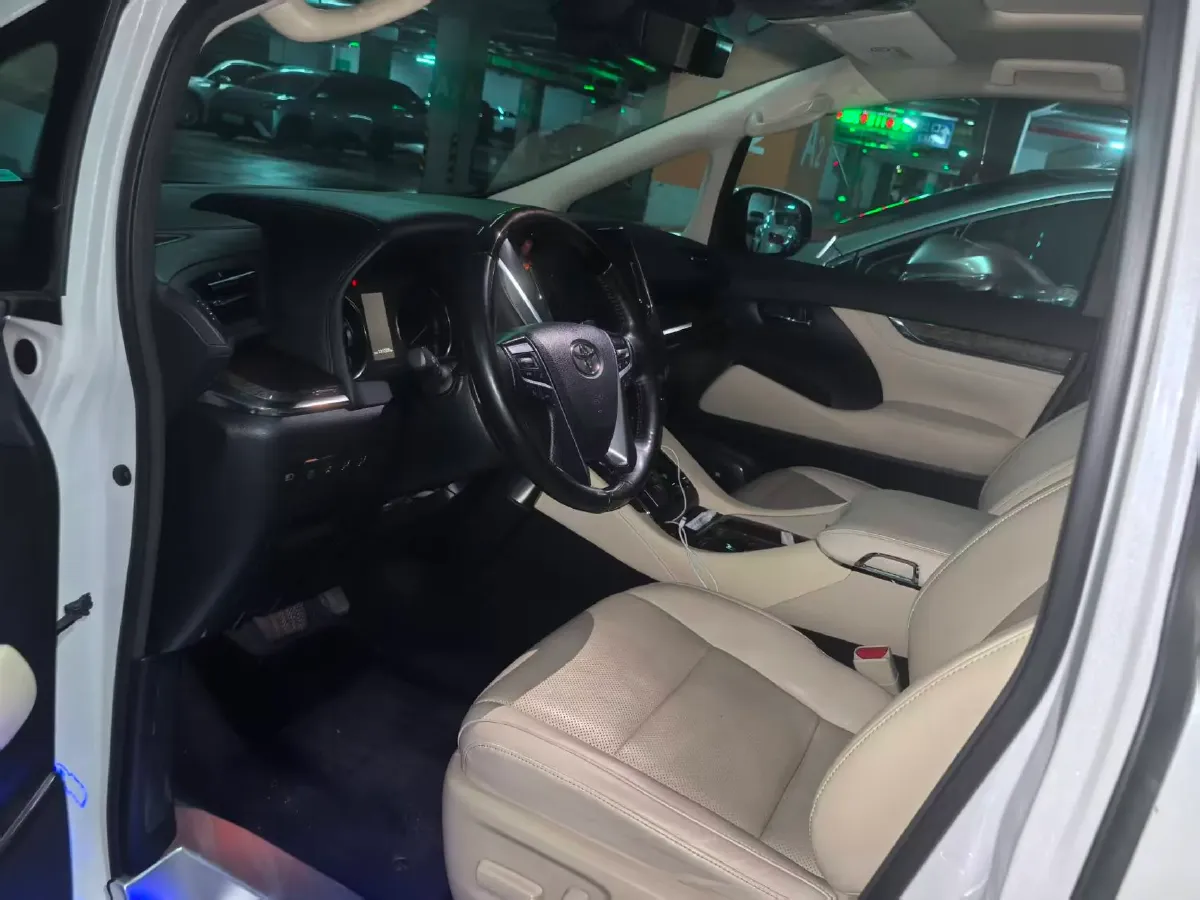 2021 Toyota Vellfire 2.5L 117HP L4 E-CVT Hybrid,autocango,china used car exporter,china ev exporter,chinese used car exporter,chinese used ev exporter