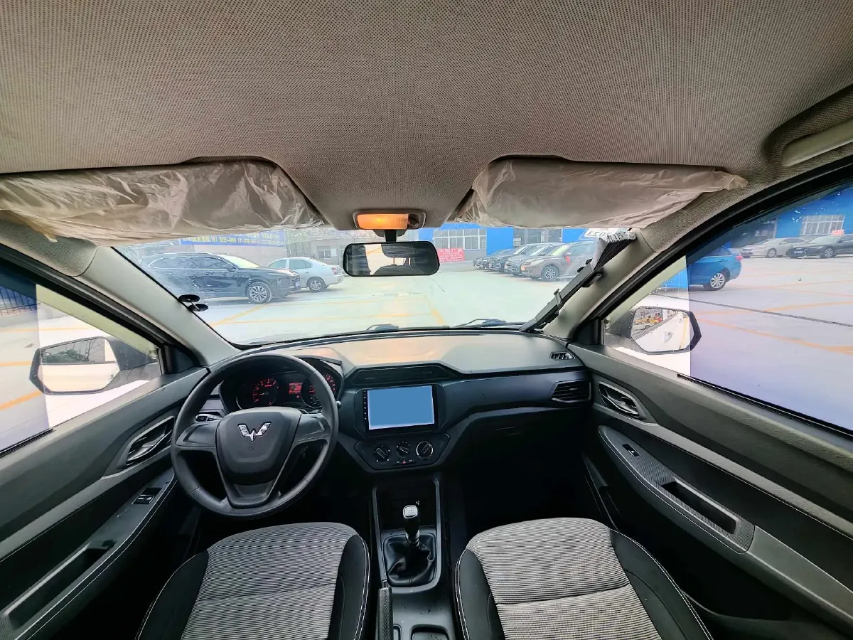 2021 WuLing RongGuang New Truck 1.5L 99HP L4 5MT,autocango,china used car exporter,china ev exporter,chinese used car exporter,chinese used ev exporter