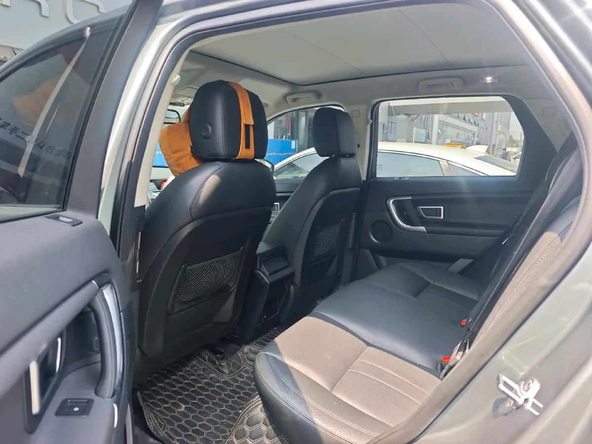 2019 Land Rover Discovery Sport 2.0T 241HP L4 9AT,autocango,china used car exporter,china ev exporter,chinese used car exporter,chinese used ev exporter