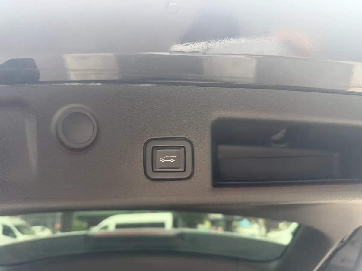 2021 Chevrolet Equinox 1.5T 169HP L4 6AT,autocango,china used car exporter,china ev exporter,chinese used car exporter,chinese used ev exporter