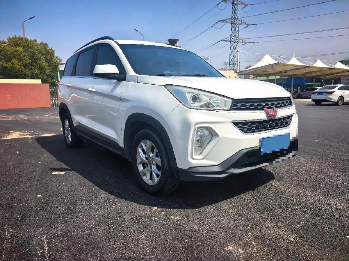 2018 WuLing HongGuang S3 1.5L 112HP L4 6MT,autocango,china used car exporter,china ev exporter,chinese used car exporter,chinese used ev exporter