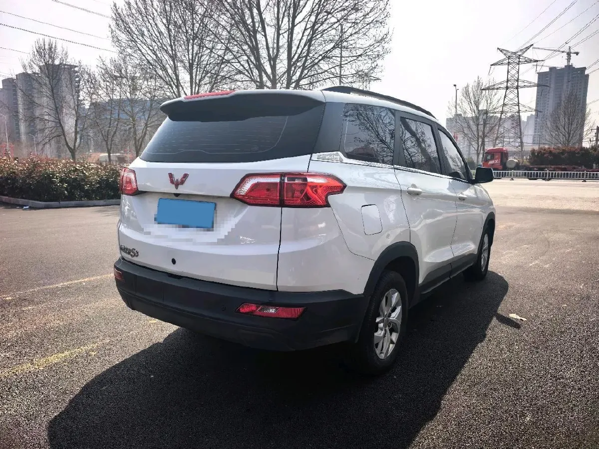 2018 WuLing HongGuang S3 1.5L 112HP L4 6MT,autocango,china used car exporter,china ev exporter,chinese used car exporter,chinese used ev exporter