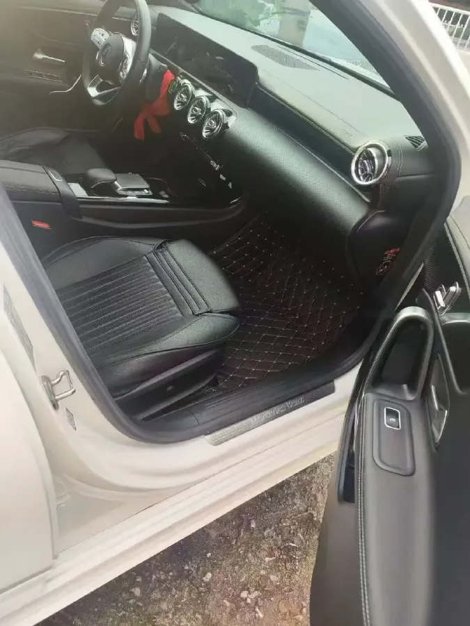 2020 Mercedes-Benz A Class 1.3T 163HP L4 7DCT,autocango,china used car exporter,china ev exporter,chinese used car exporter,chinese used ev exporter