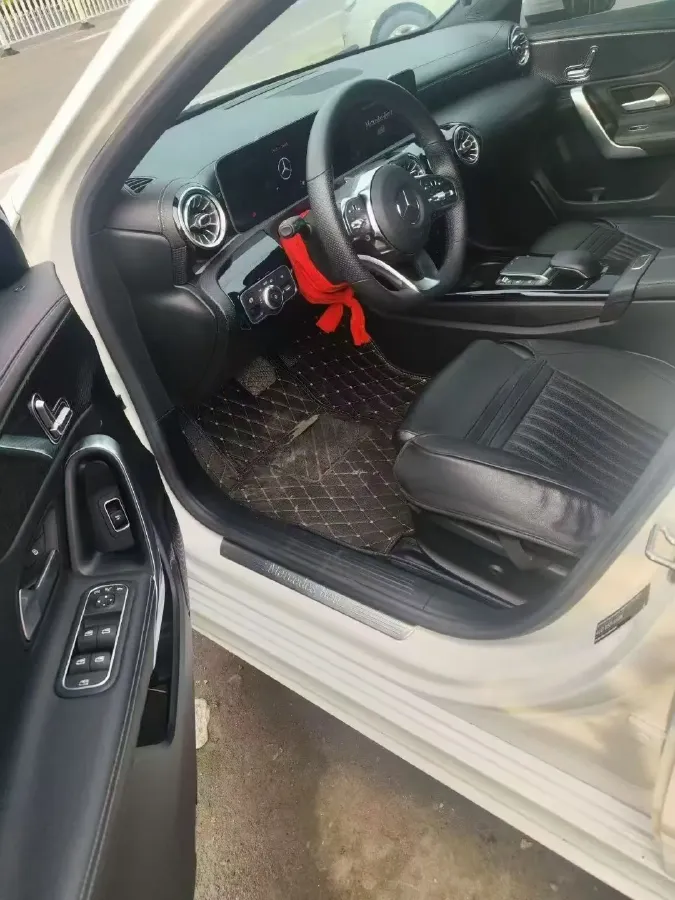 2020 Mercedes-Benz A Class 1.3T 163HP L4 7DCT,autocango,china used car exporter,china ev exporter,chinese used car exporter,chinese used ev exporter
