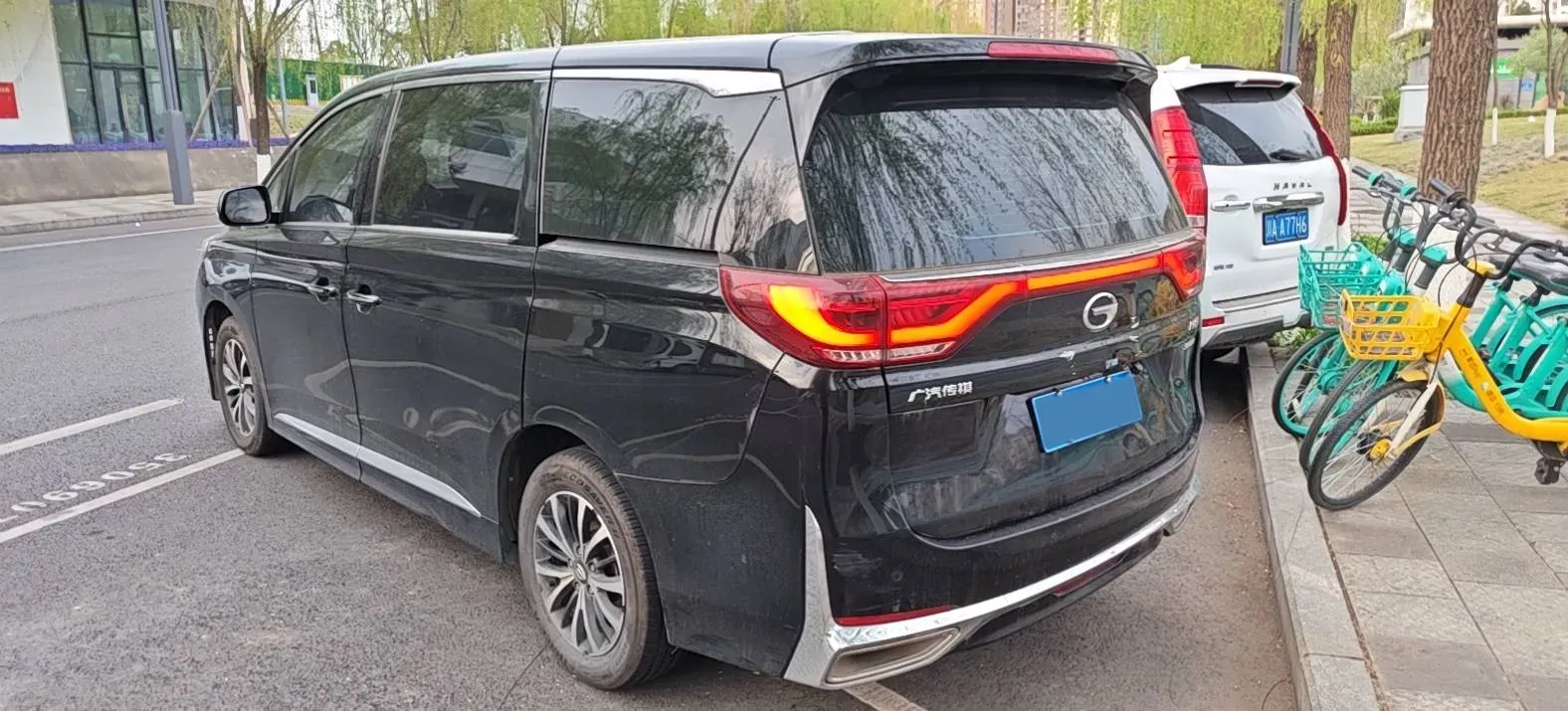 2023 GAC Trumpchi M8 2.0T 252HP L4 8AT,autocango,china used car exporter,china ev exporter,chinese used car exporter,chinese used ev exporter