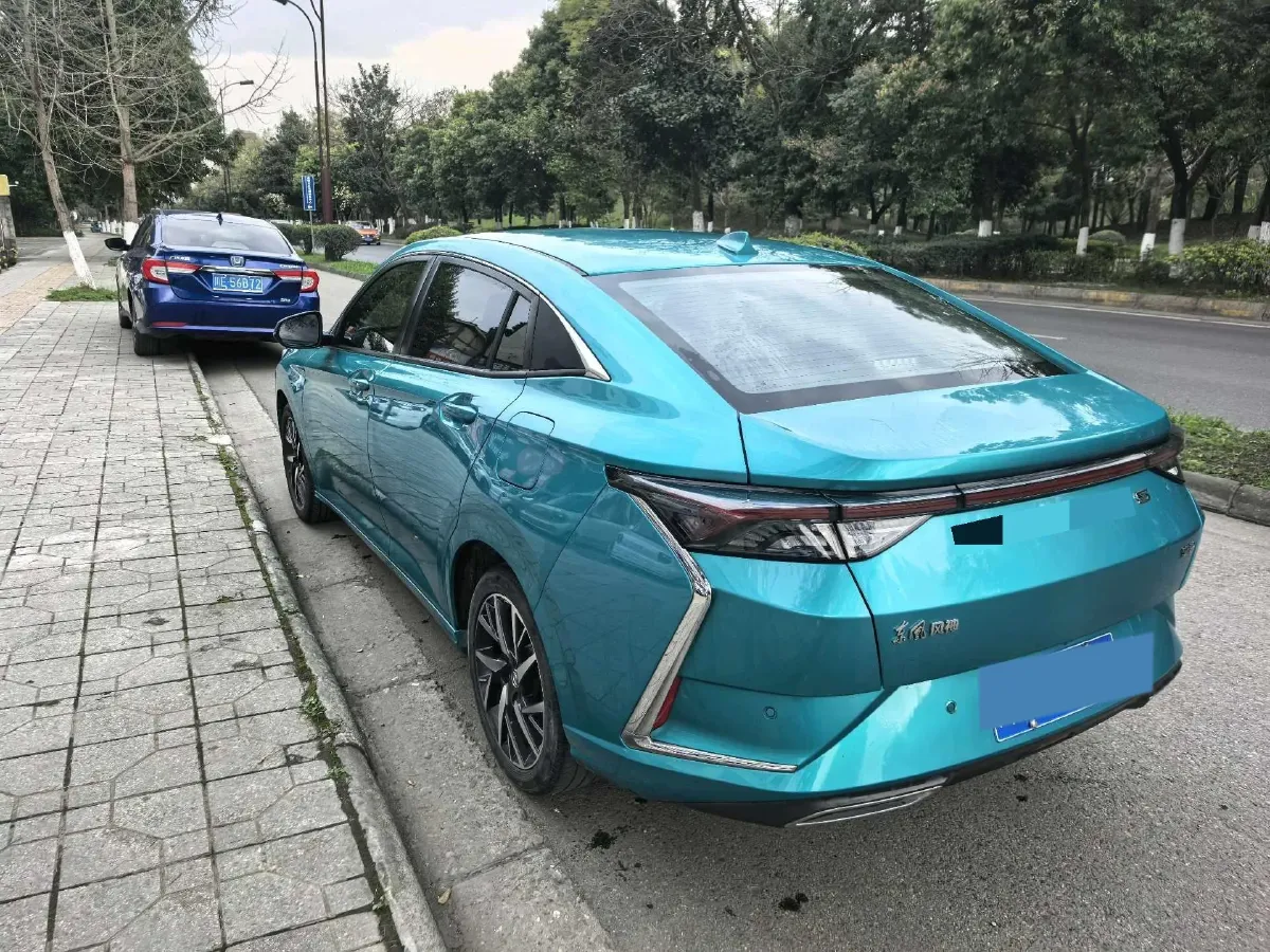 2020 DongFeng Aeolus YiXuan 1.5T 150HP L4 6DCT,autocango,china used car exporter,china ev exporter,chinese used car exporter,chinese used ev exporter
