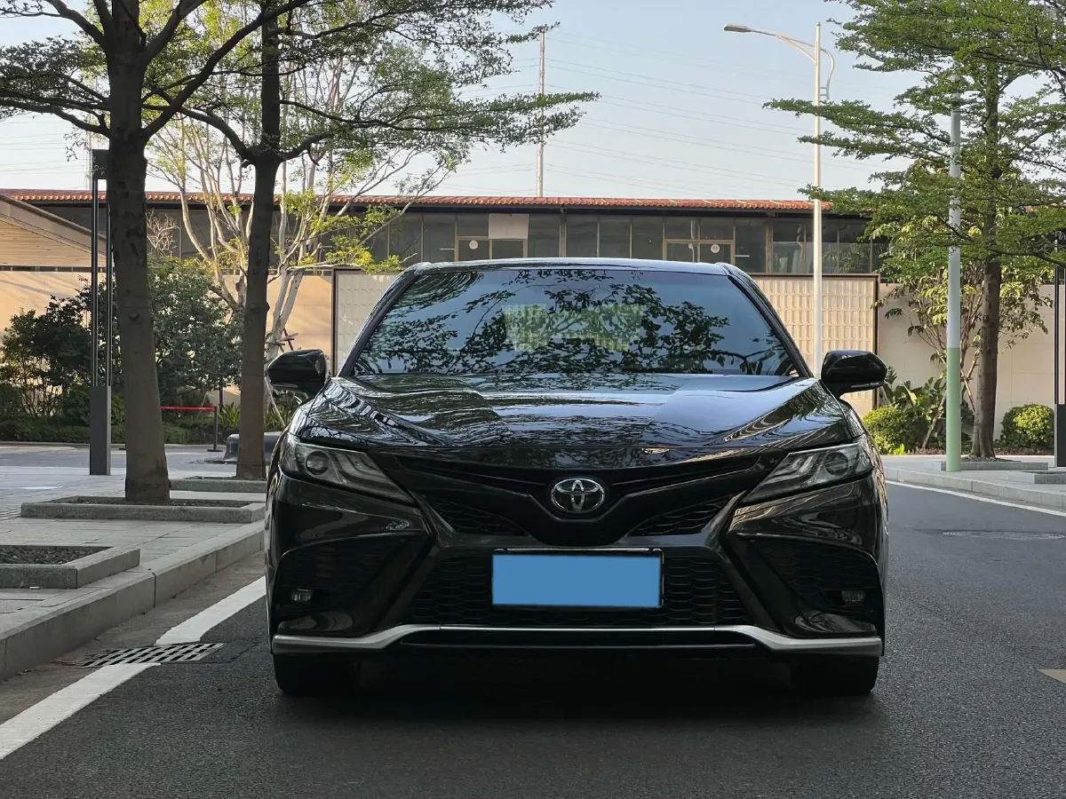2023 Toyota Camry 2.5L 207HP L4 8AT,autocango,china used car exporter,china ev exporter,chinese used car exporter,chinese used ev exporter