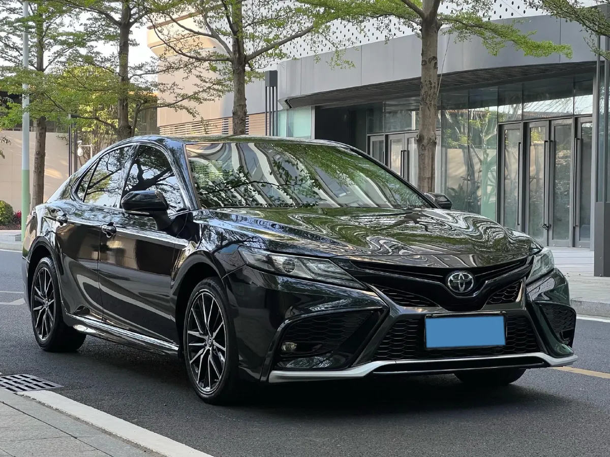 2023 Toyota Camry 2.5L 207HP L4 8AT,autocango,china used car exporter,china ev exporter,chinese used car exporter,chinese used ev exporter