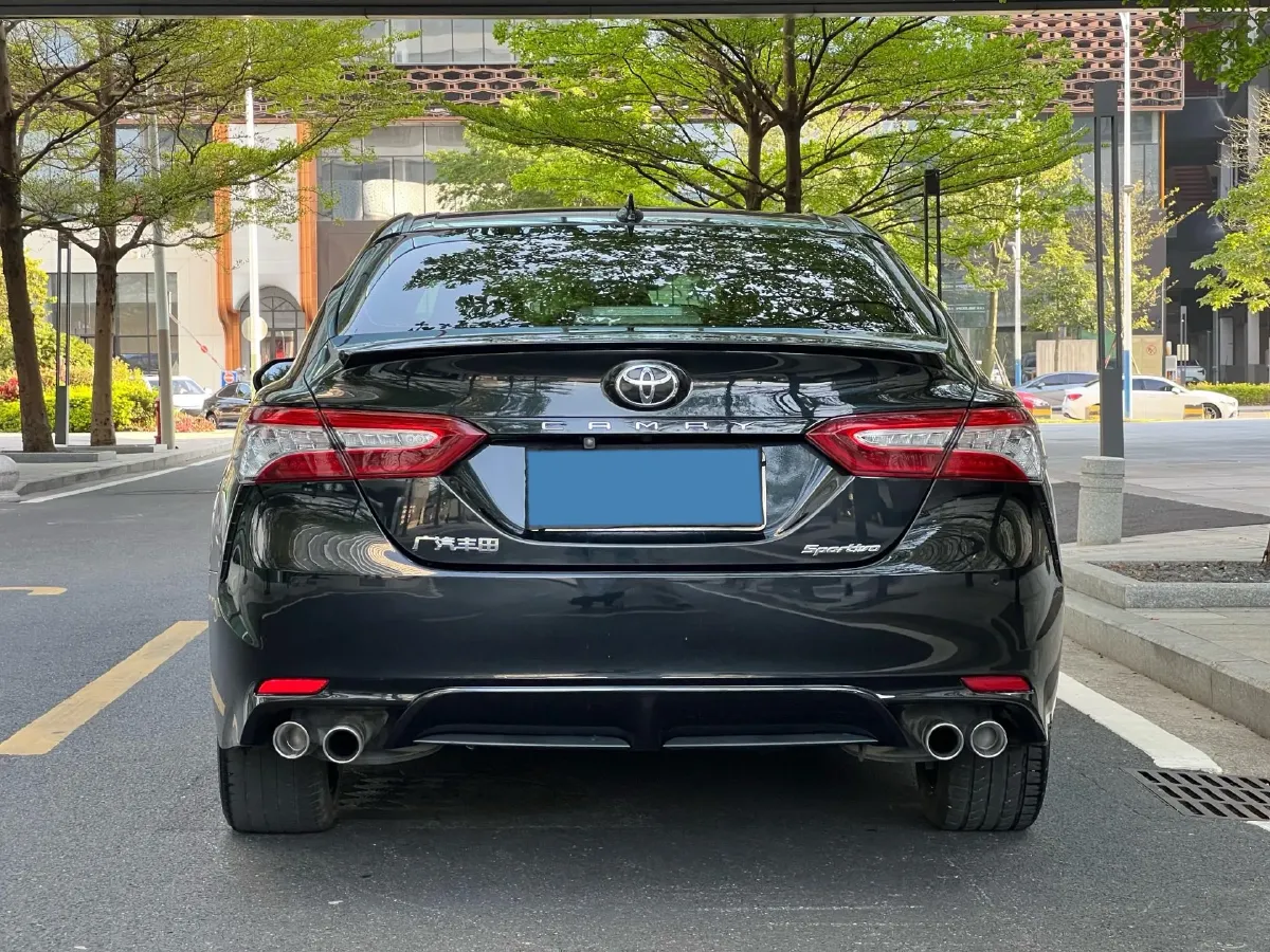 2023 Toyota Camry 2.5L 207HP L4 8AT,autocango,china used car exporter,china ev exporter,chinese used car exporter,chinese used ev exporter