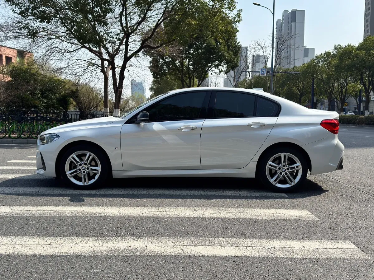 2023 BMW 1 Series 1.5T 136HP L3 7DCT,autocango,china used car exporter,china ev exporter,chinese used car exporter,chinese used ev exporter