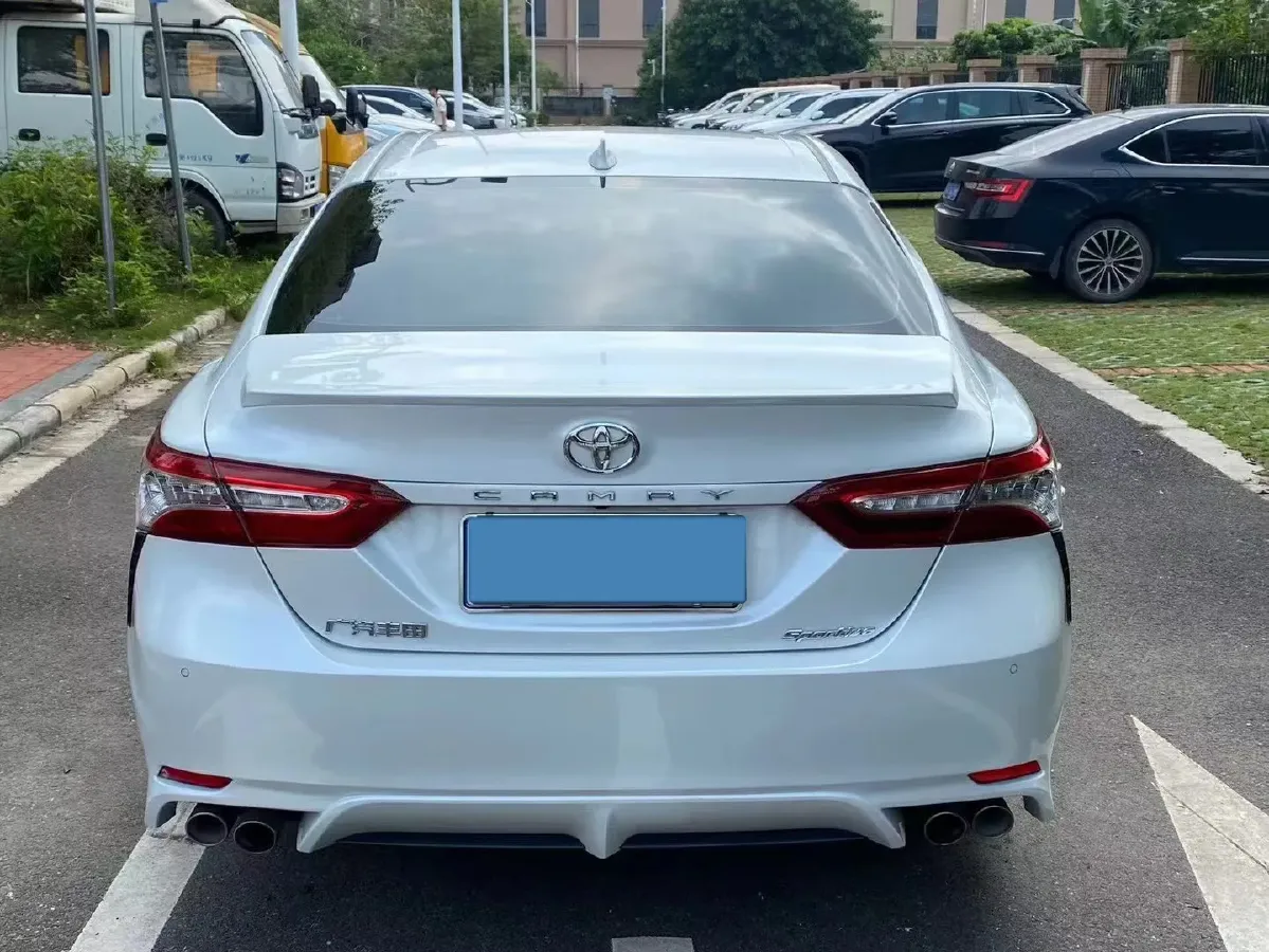 2021 Toyota Camry 2.5L 209HP L4 8AT,autocango,china used car exporter,china ev exporter,chinese used car exporter,chinese used ev exporter