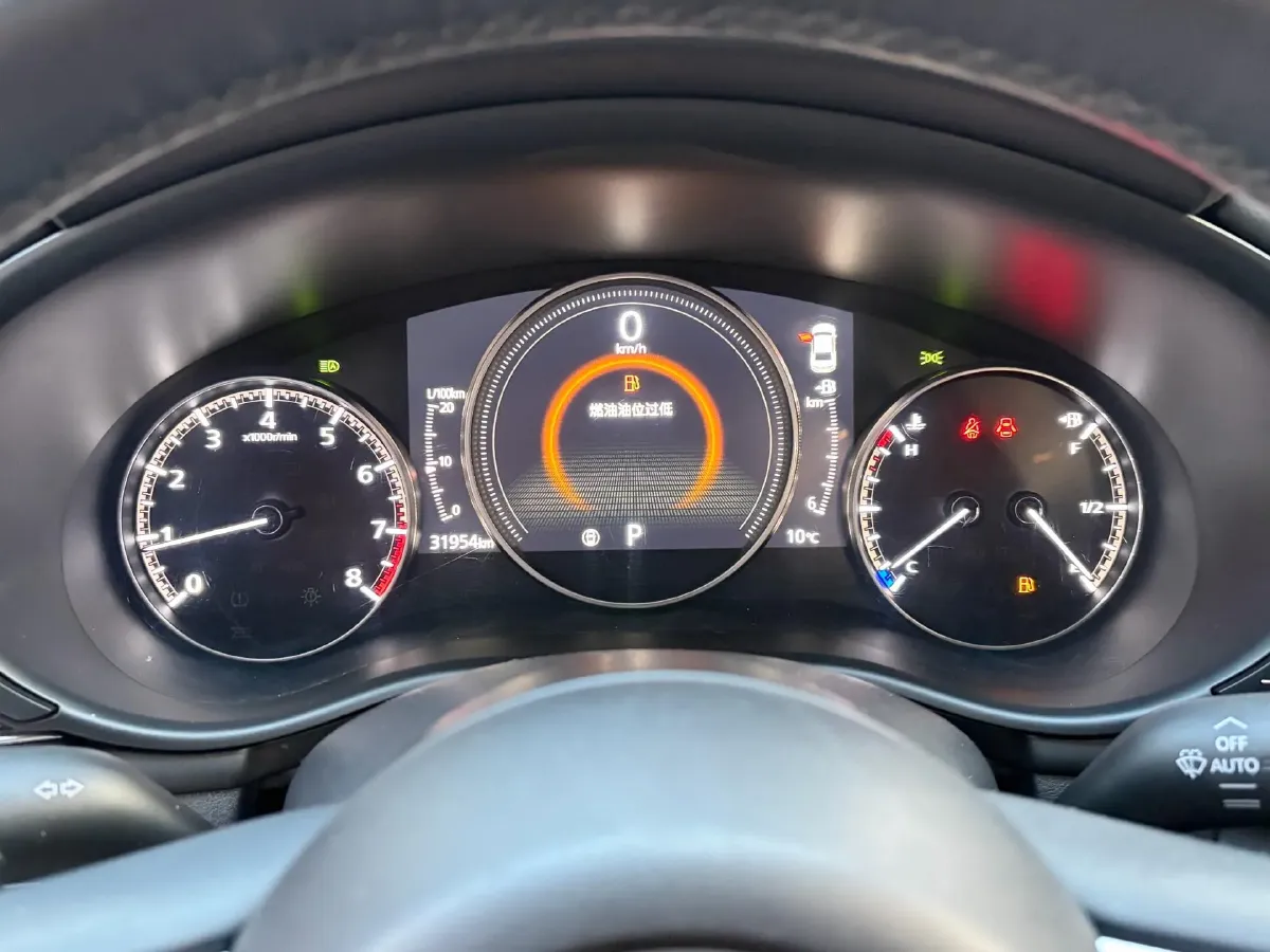 2022 Mazda 3 Axela 2.0L 158HP L4 6AT,autocango,china used car exporter,china ev exporter,chinese used car exporter,chinese used ev exporter