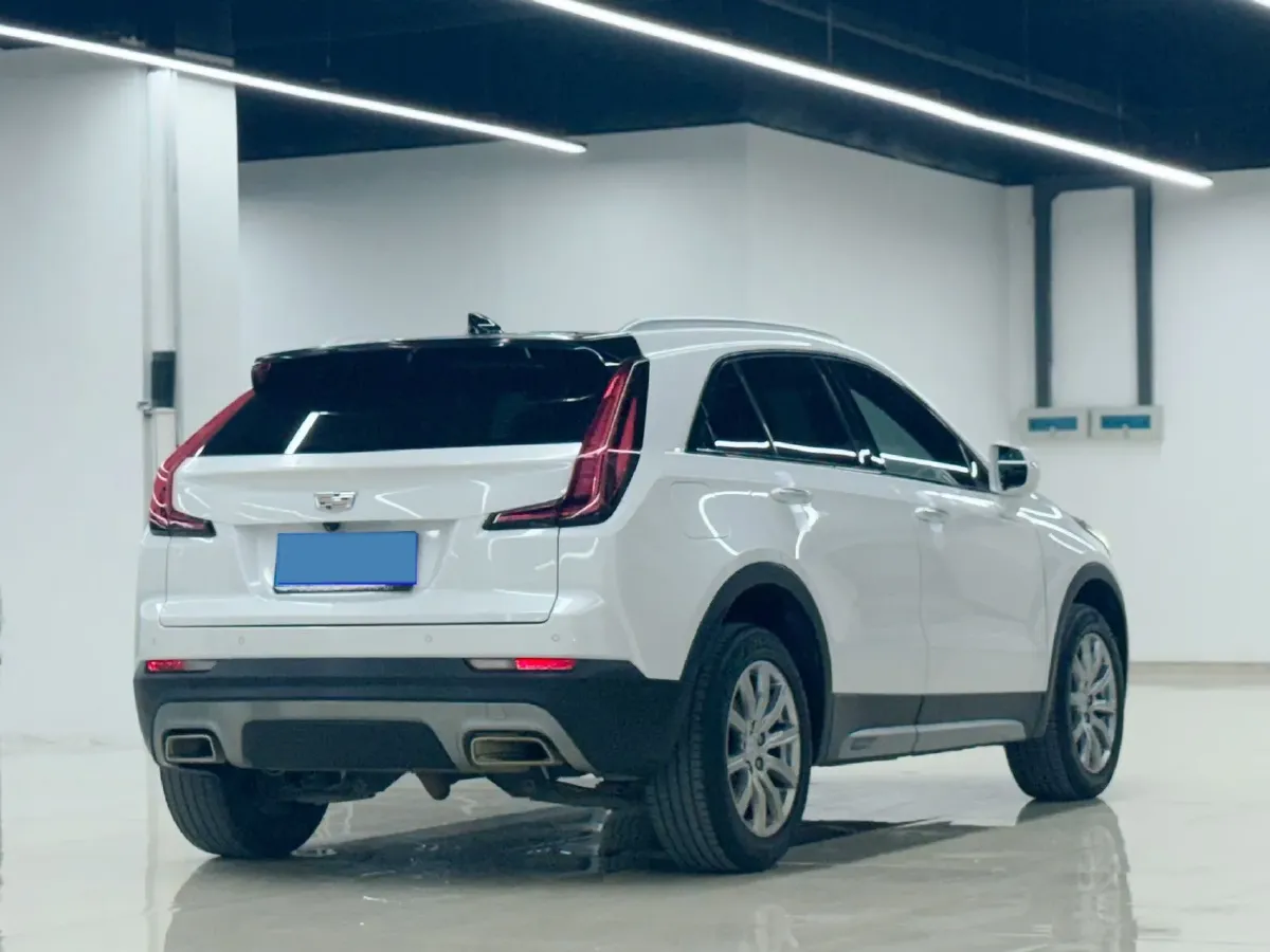 2021 Cadillac XT4 2.0T 237HP L4 9AT,autocango,china used car exporter,china ev exporter,chinese used car exporter,chinese used ev exporter