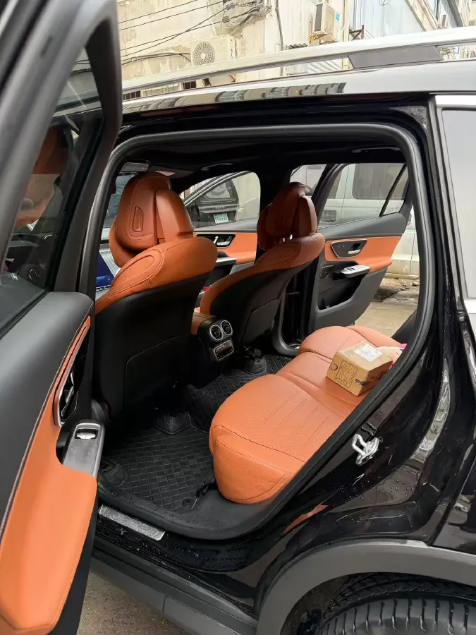 2024 Mercedes-Benz GLC Class 2.0T 204HP L4 9AT,autocango,china used car exporter,china ev exporter,chinese used car exporter,chinese used ev exporter