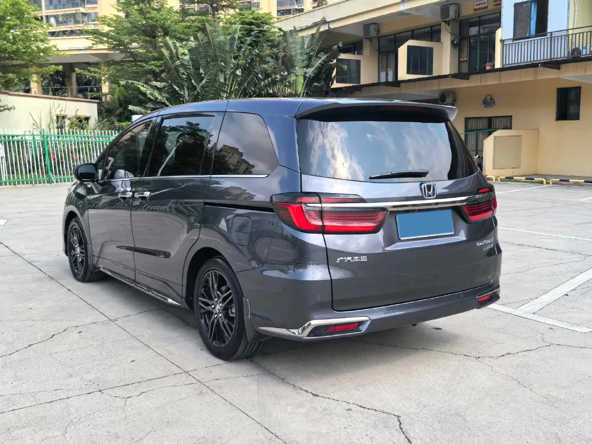2022 Honda Odyssey 2.0L 146HP L4 E-CVT Hybrid,autocango,china used car exporter,china ev exporter,chinese used car exporter,chinese used ev exporter