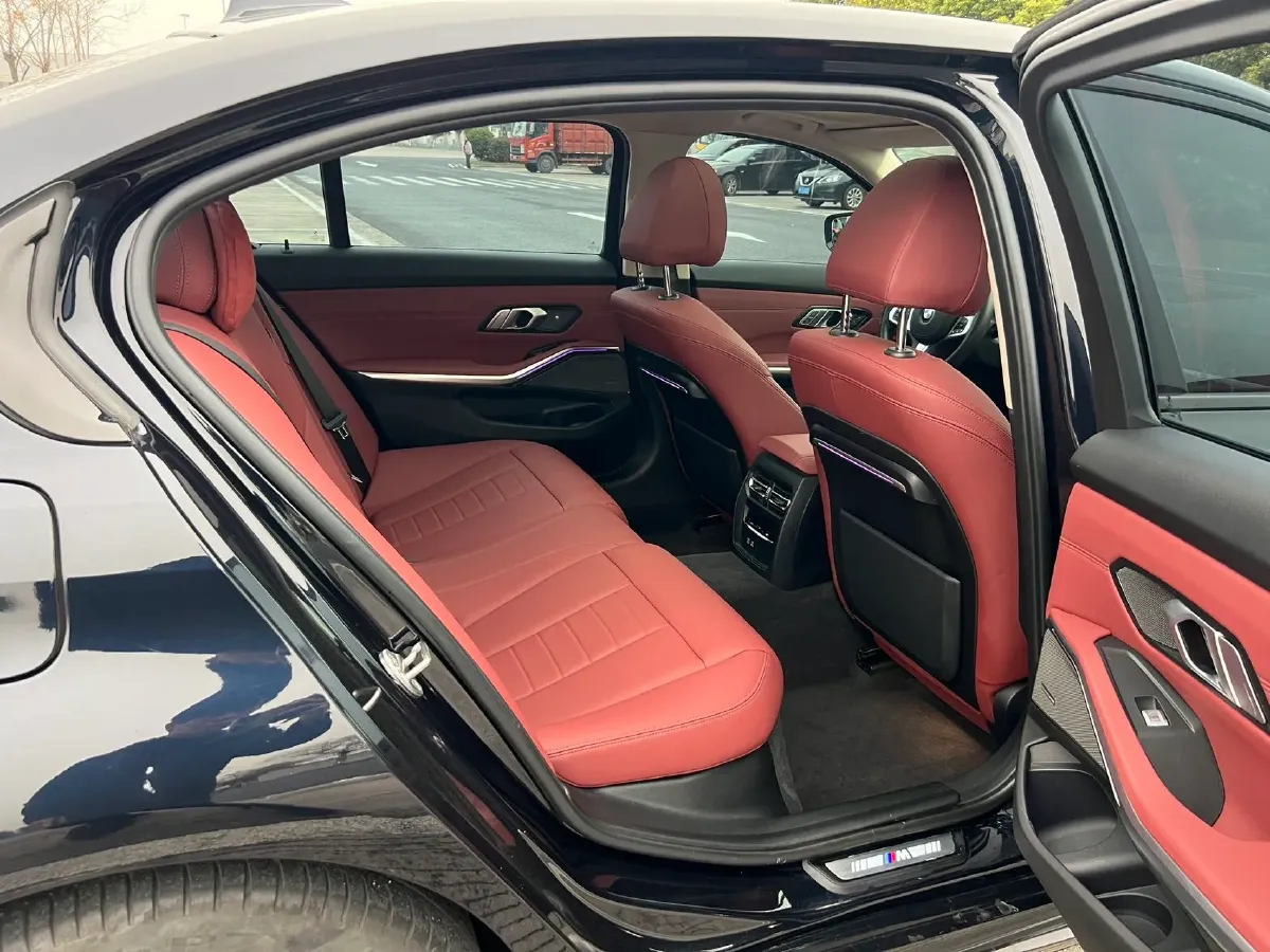 2021 BMW 3 Series 2.0T 184HP L4 8AT,autocango,china used car exporter,china ev exporter,chinese used car exporter,chinese used ev exporter