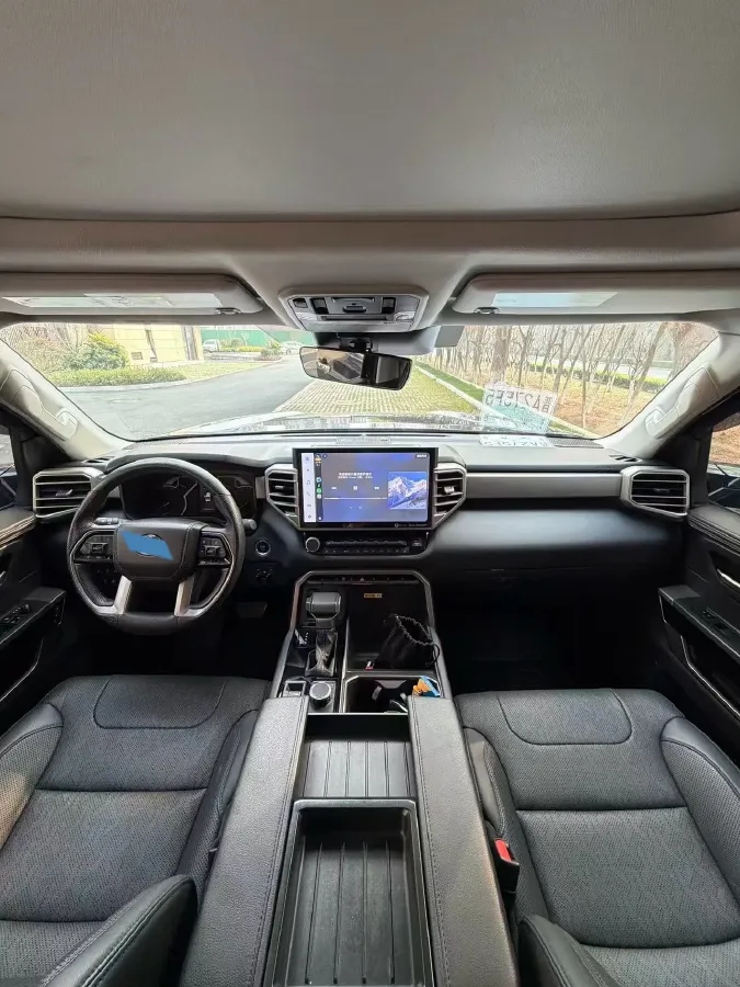 2022 Tank 300 2.0T 227HP L4 8AT,autocango,china used car exporter,china ev exporter,chinese used car exporter,chinese used ev exporter