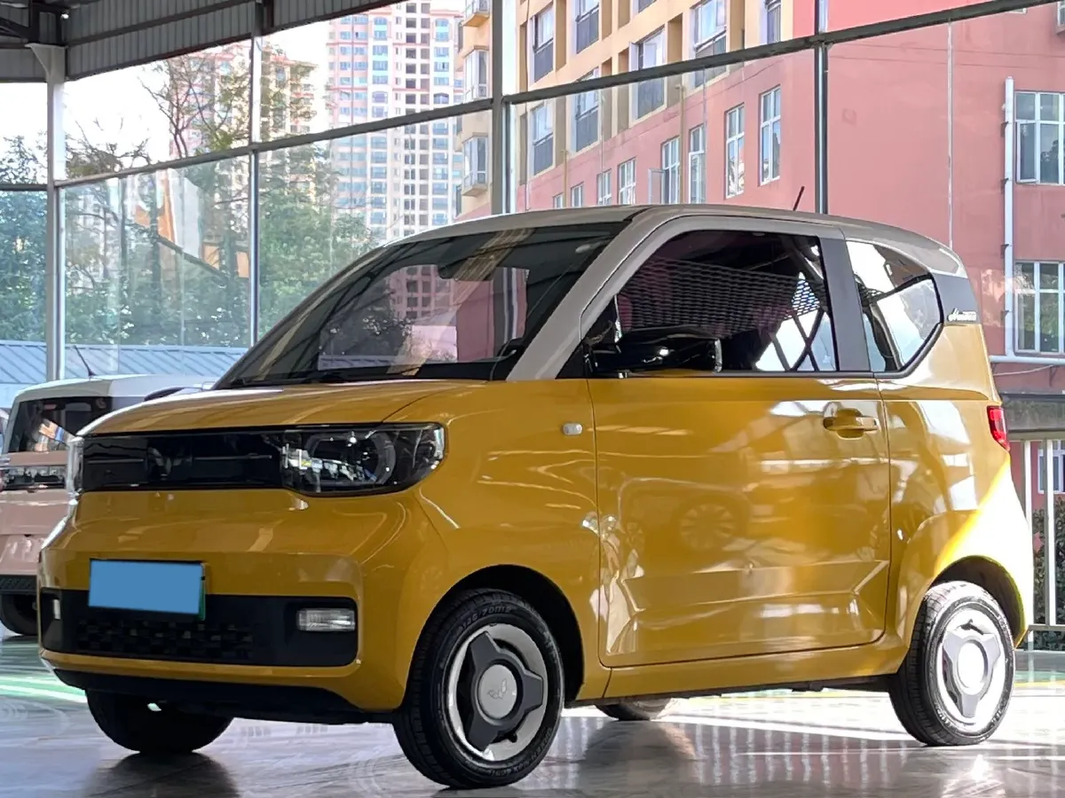 2022 WuLing HongGuang MINI EV BEV 13.9KWH,autocango,china used car exporter,china ev exporter,chinese used car exporter,chinese used ev exporter