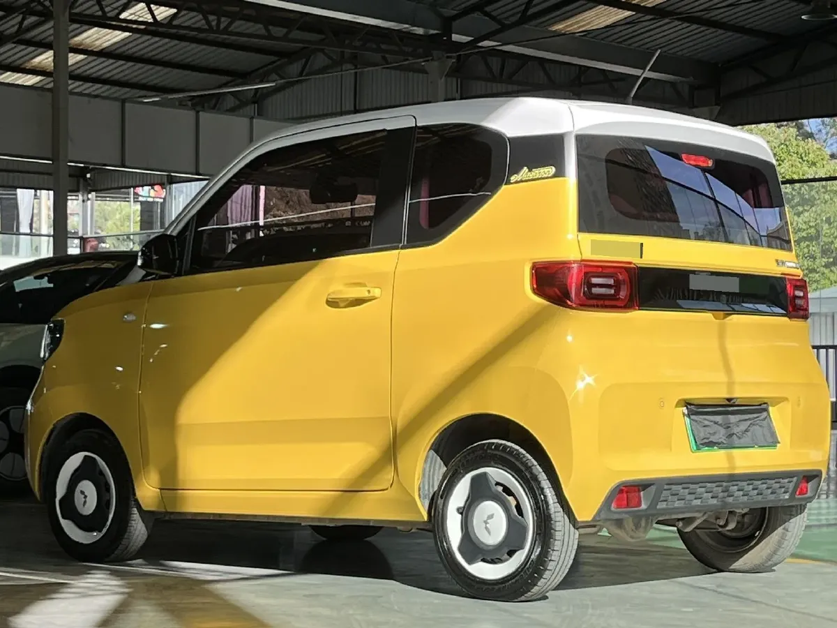 2022 WuLing HongGuang MINI EV BEV 13.9KWH,autocango,china used car exporter,china ev exporter,chinese used car exporter,chinese used ev exporter