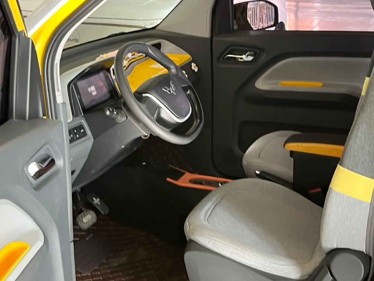 2022 WuLing HongGuang MINI EV BEV 13.9KWH,autocango,china used car exporter,china ev exporter,chinese used car exporter,chinese used ev exporter