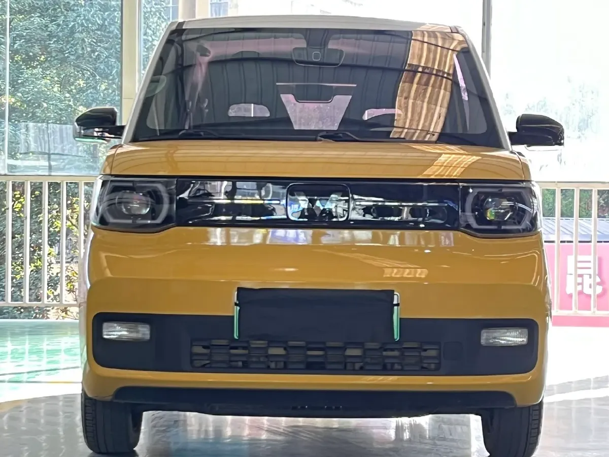 2022 WuLing HongGuang MINI EV BEV 13.9KWH,autocango,china used car exporter,china ev exporter,chinese used car exporter,chinese used ev exporter
