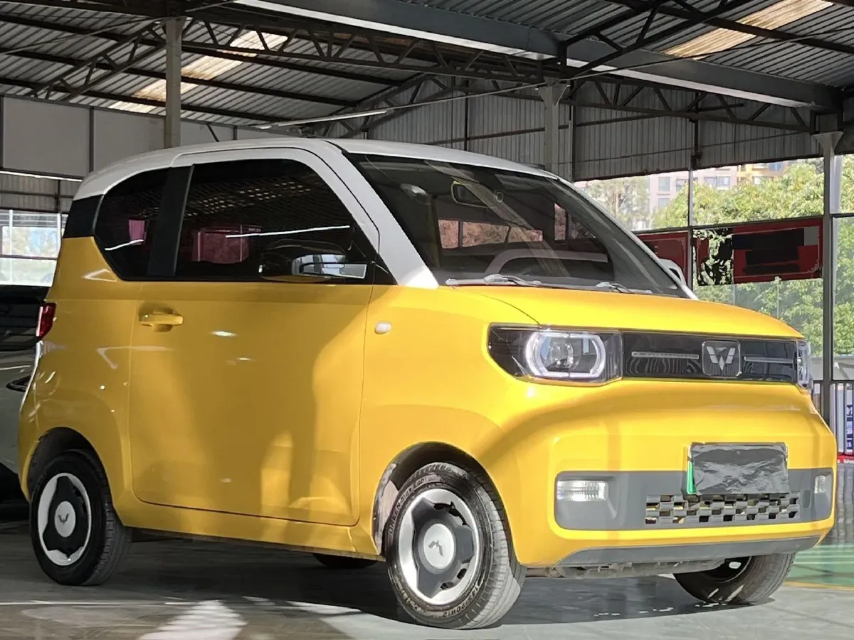 2022 WuLing HongGuang MINI EV BEV 13.9KWH,autocango,china used car exporter,china ev exporter,chinese used car exporter,chinese used ev exporter