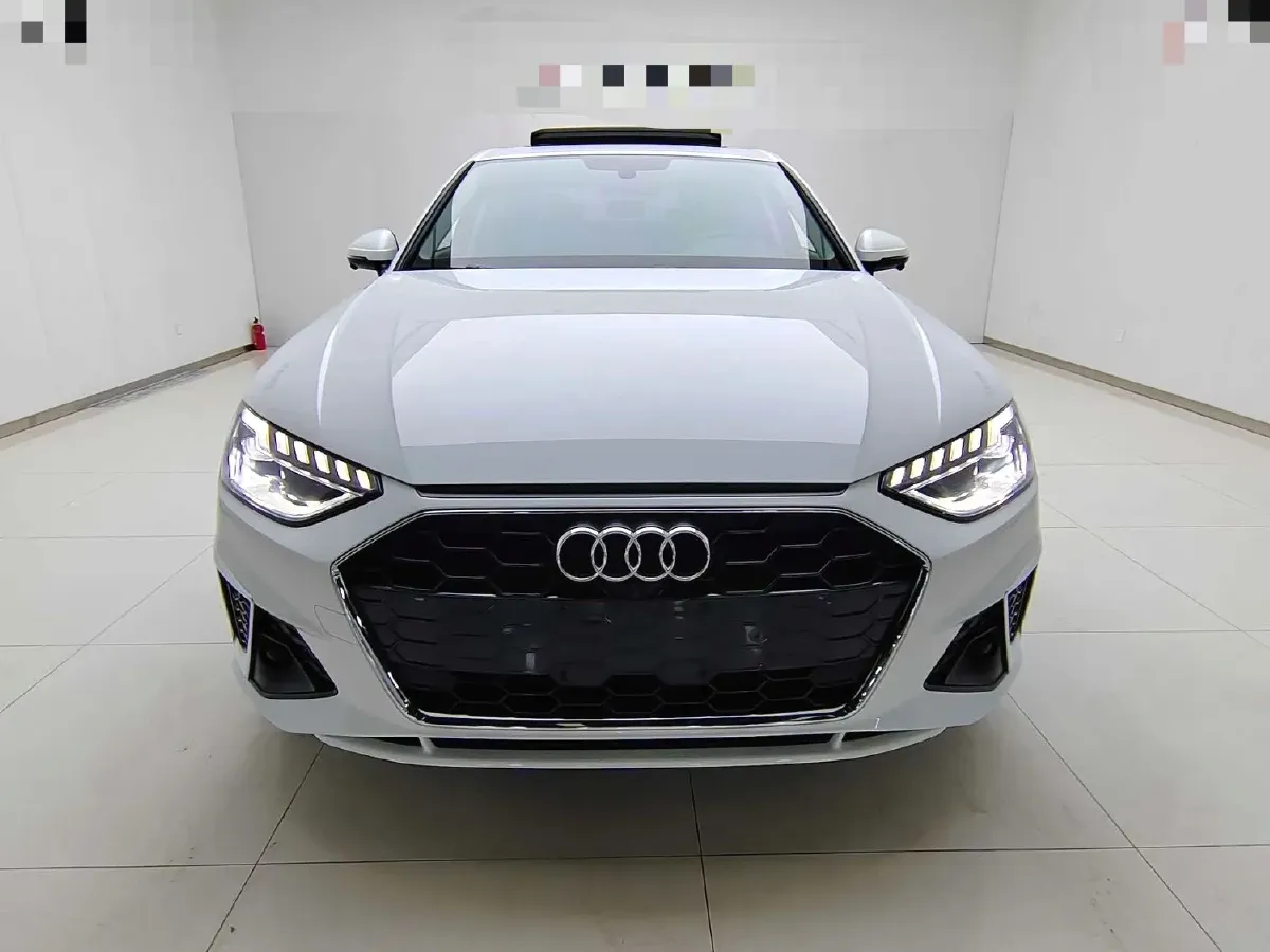 2020 Audi A4L 2.0T 190HP L4 7DCT,autocango,china used car exporter,china ev exporter,chinese used car exporter,chinese used ev exporter