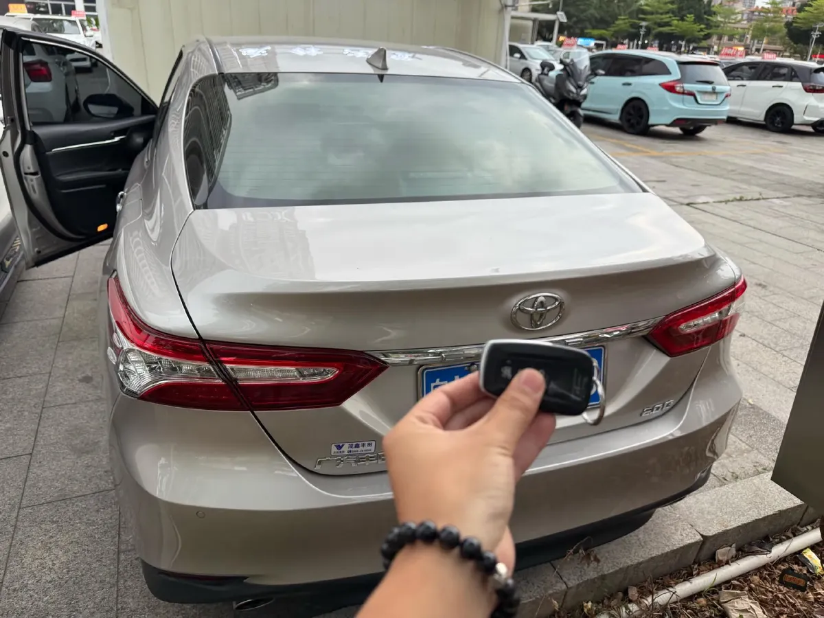 2021 Toyota Camry 2.0L 178HP L4 CVT,autocango,china used car exporter,china ev exporter,chinese used car exporter,chinese used ev exporter