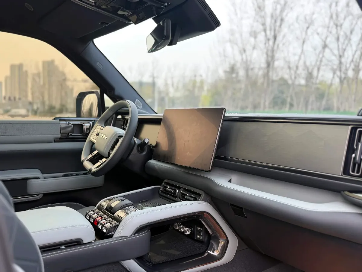 2023 FangChengBao Bao 5 1.5T 194HP L4 E-CVT PHEV 31.8KWH,autocango,china used car exporter,china ev exporter,chinese used car exporter,chinese used ev exporter