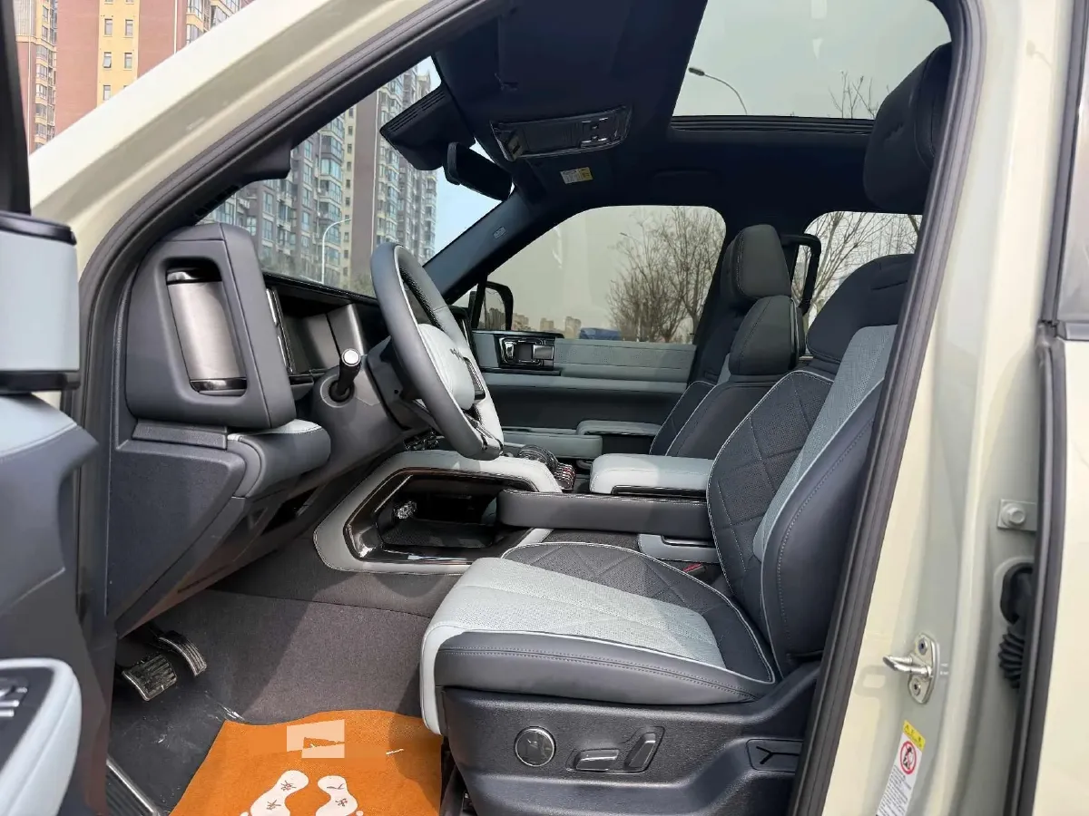 2023 FangChengBao Bao 5 1.5T 194HP L4 E-CVT PHEV 31.8KWH,autocango,china used car exporter,china ev exporter,chinese used car exporter,chinese used ev exporter