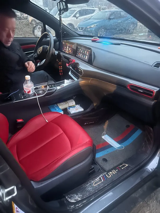 2020 ChangAn UNI-T 1.5T 180HP L4 7DCT,autocango,china used car exporter,china ev exporter,chinese used car exporter,chinese used ev exporter